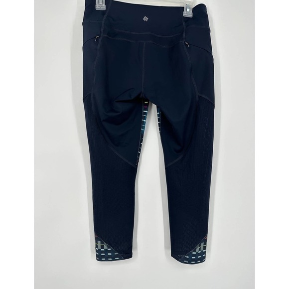 Athleta timeless Contender Capri women’s size M - Picture 7 of 10